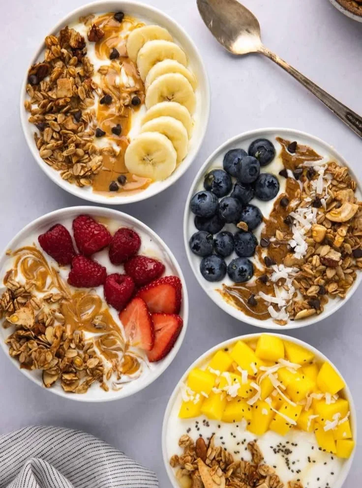 Easy Yogurt Granola Bowls (4 Ways) 5 Easy Yogurt Granola Bowls (4 Ways)