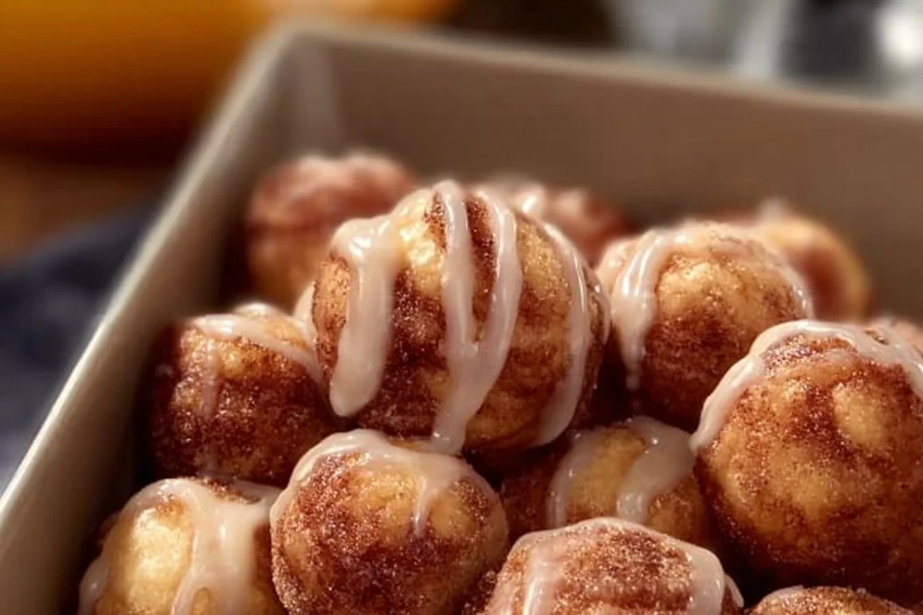 Quick Cinnamon Roll Bites 4 Quick and easy cinnamon roll bites recipe with gooey cinnamon filling